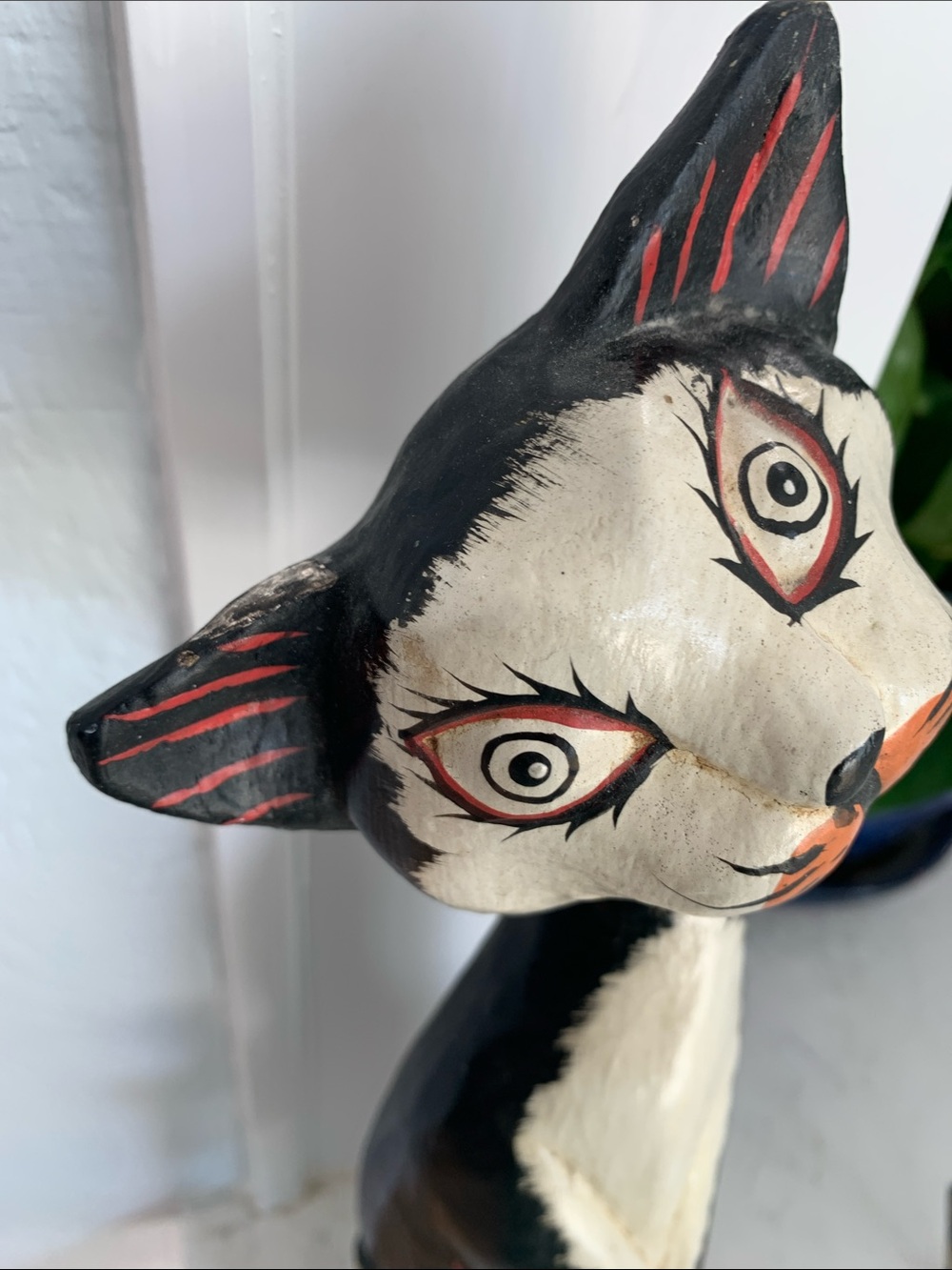 Vintage Folk Art Primitive Tall Wood Painted Cat - Picture 2 of 8